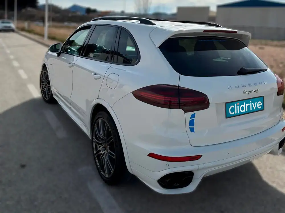 PORSCHE cayenne