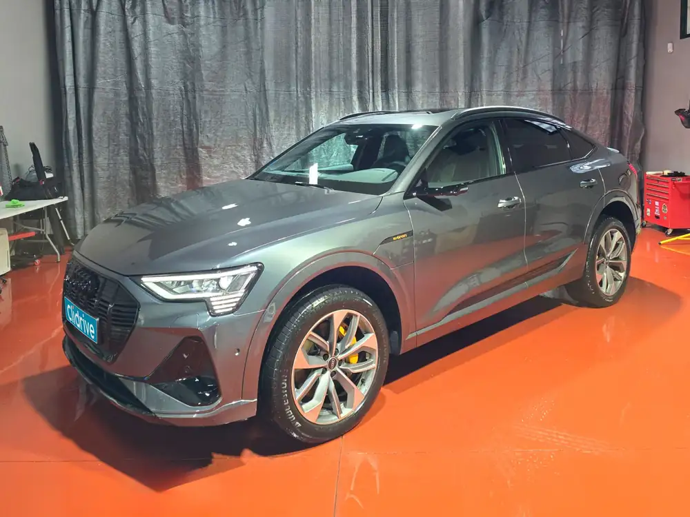 AUDI e-tron sportback