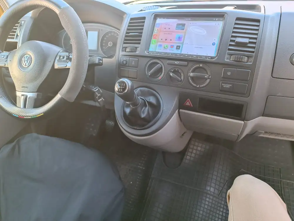 VOLKSWAGEN transporter