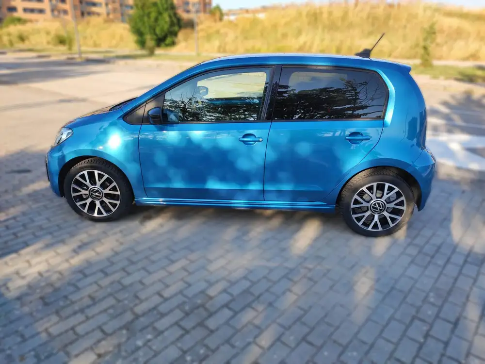 VOLKSWAGEN e-up!
