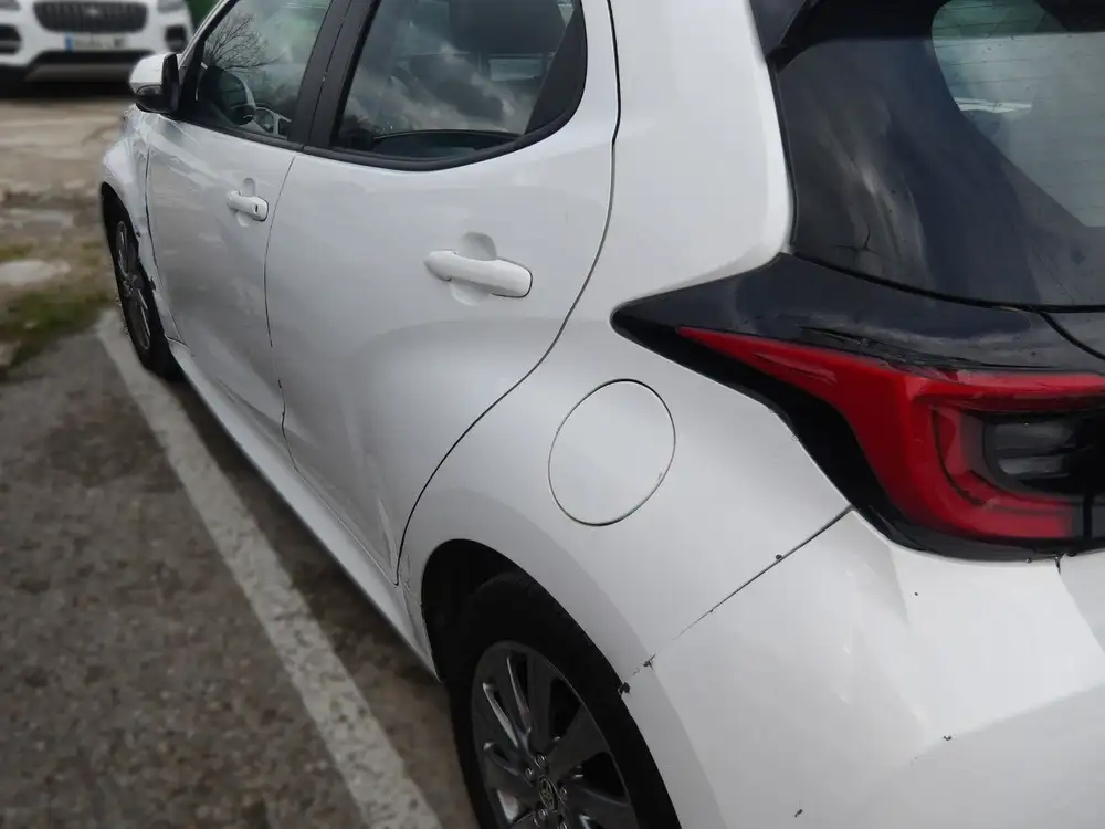 TOYOTA yaris - Foto 4 | Clidrive