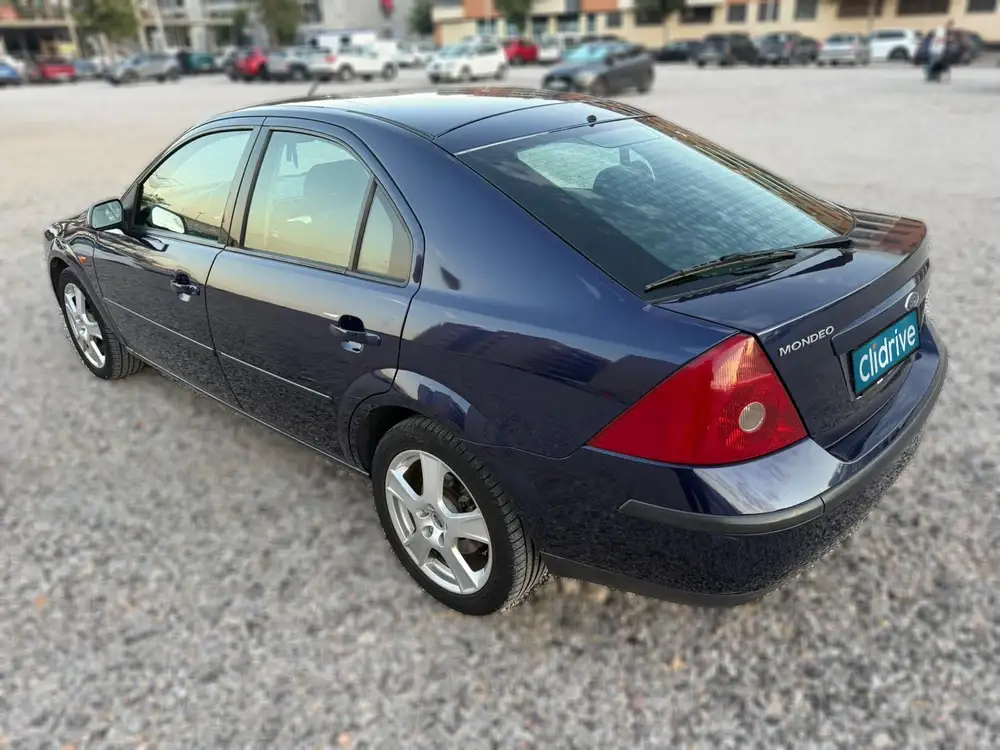FORD mondeo