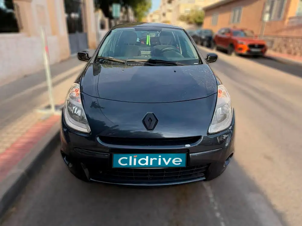 RENAULT clio