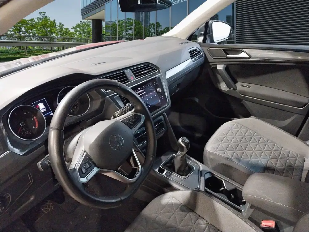 VOLKSWAGEN tiguan - Foto 8 | Clidrive