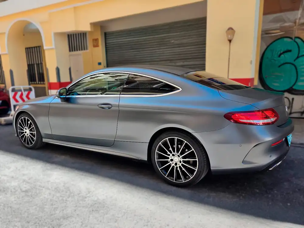 MERCEDES clase c