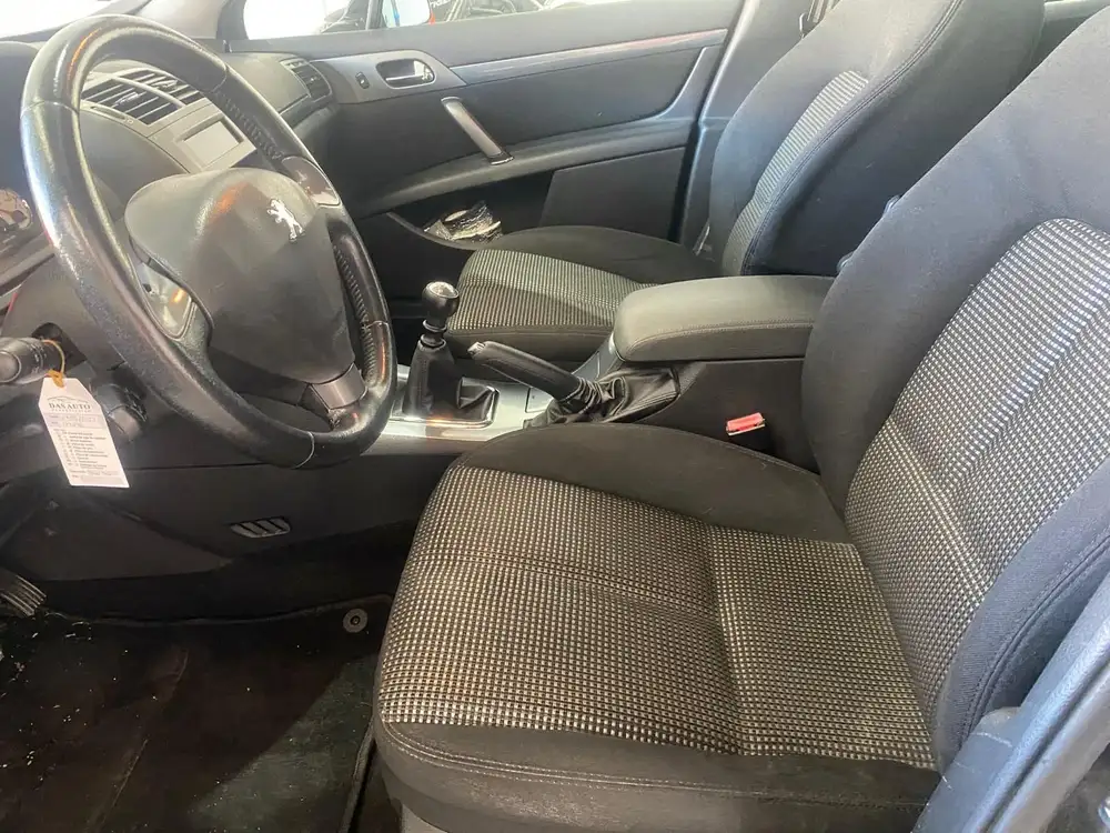 PEUGEOT 407 sw