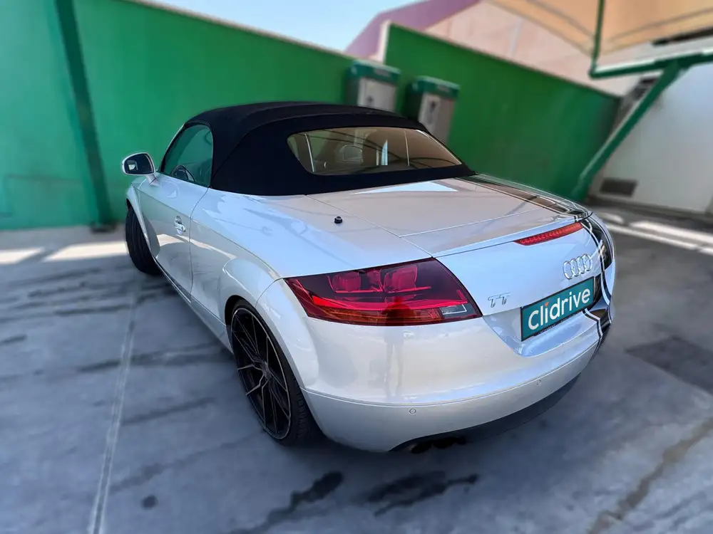 AUDI tt