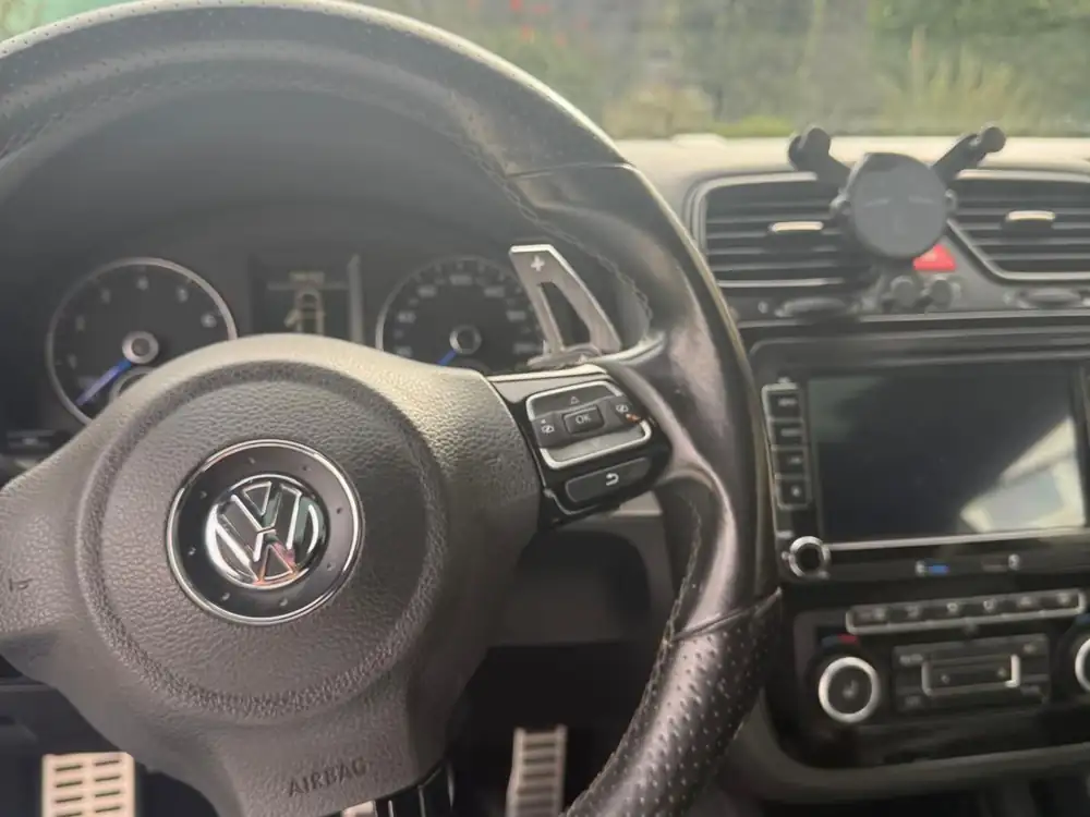 VOLKSWAGEN scirocco