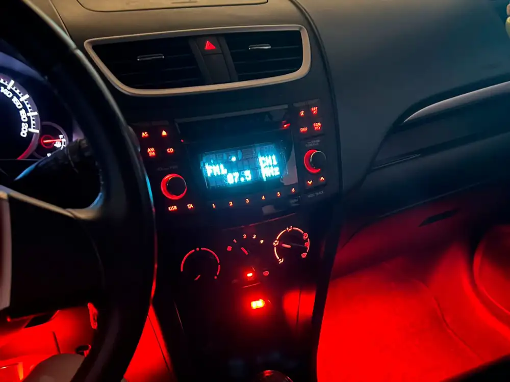 SUZUKI swift