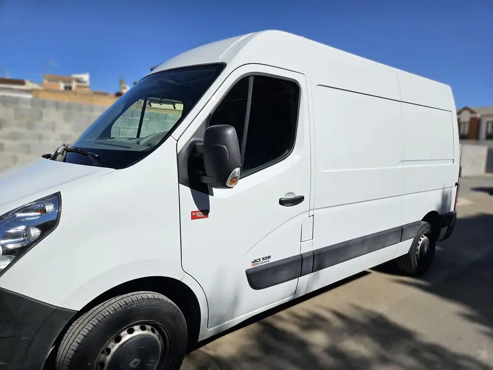 RENAULT master