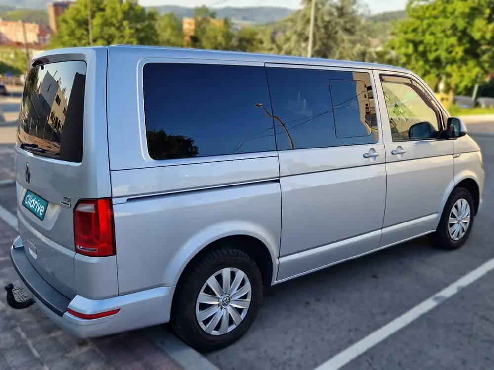 VOLKSWAGEN caravelle