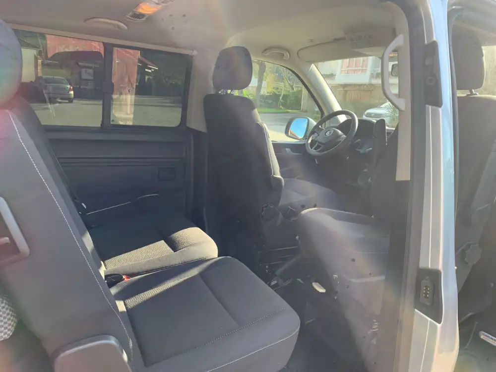 VOLKSWAGEN caravelle