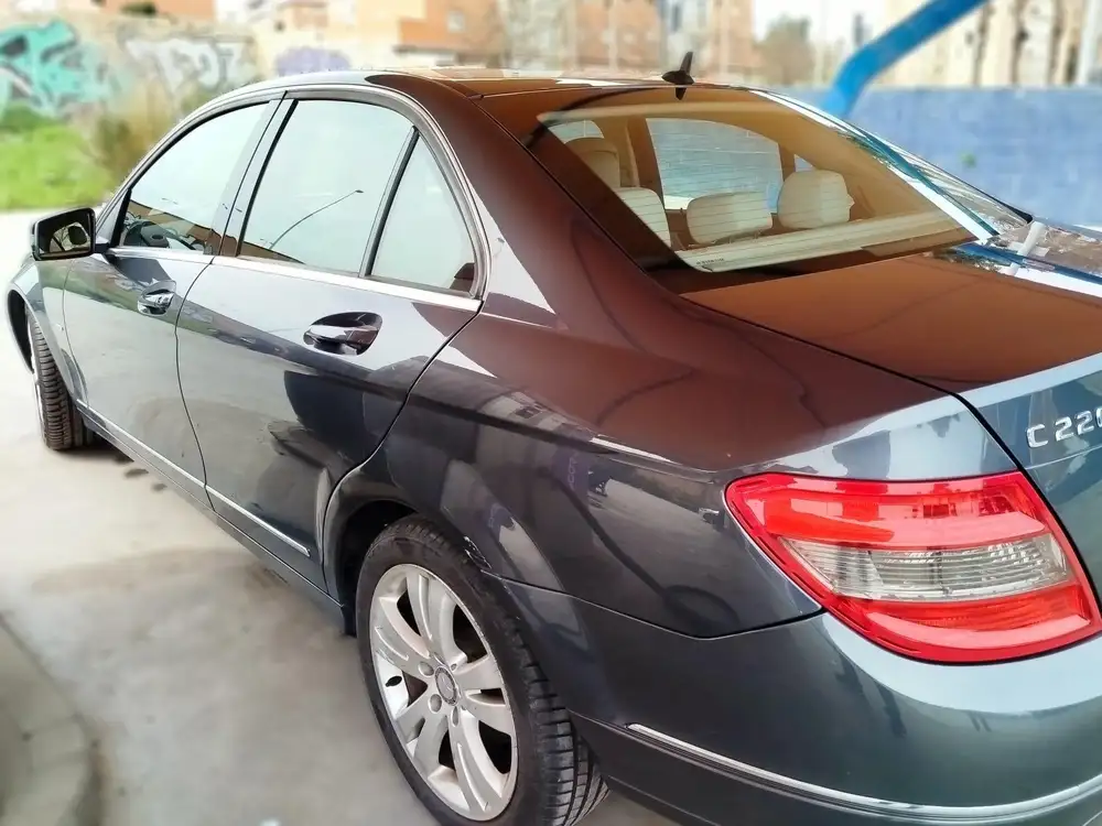 MERCEDES clase c