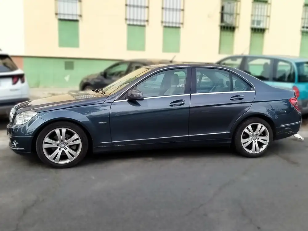 MERCEDES clase c