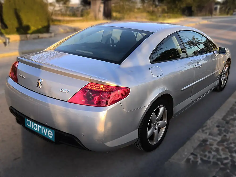 PEUGEOT 407