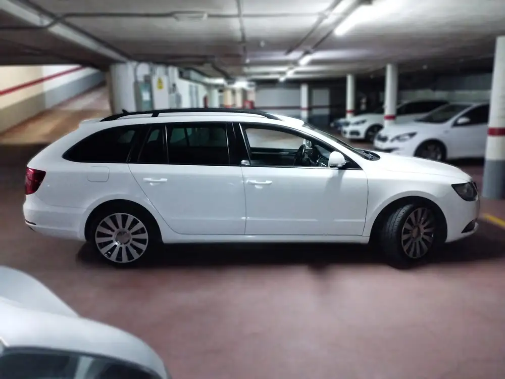 SKODA superb