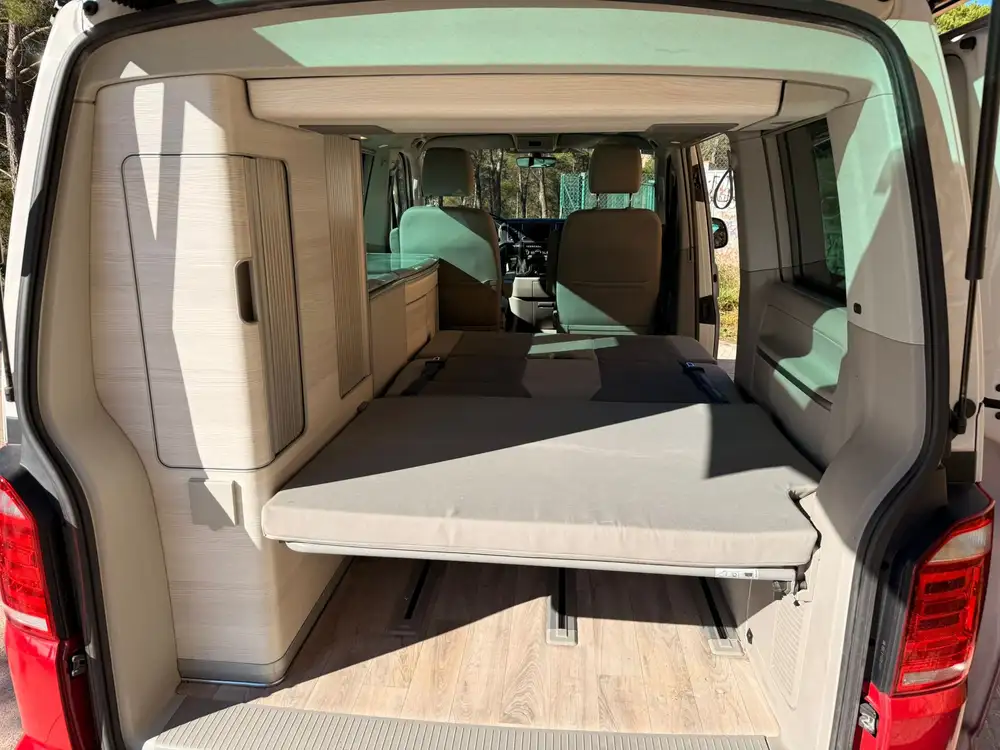 VOLKSWAGEN california