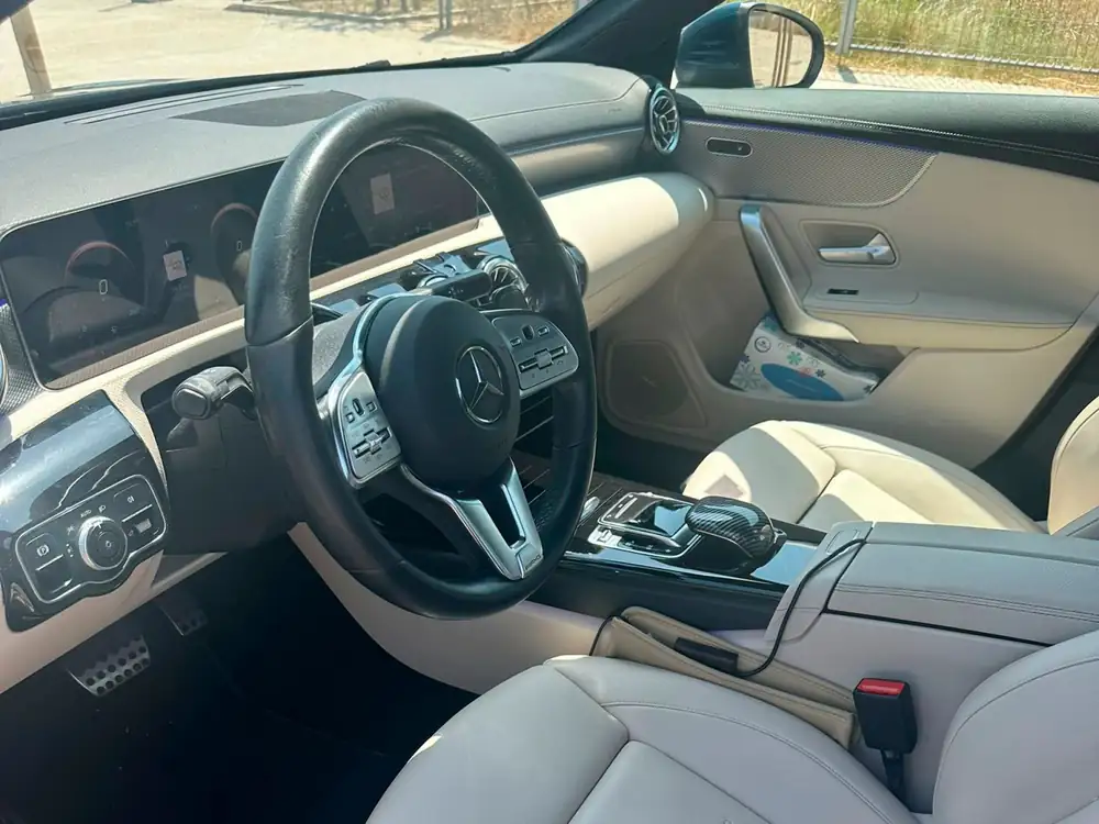 MERCEDES cla