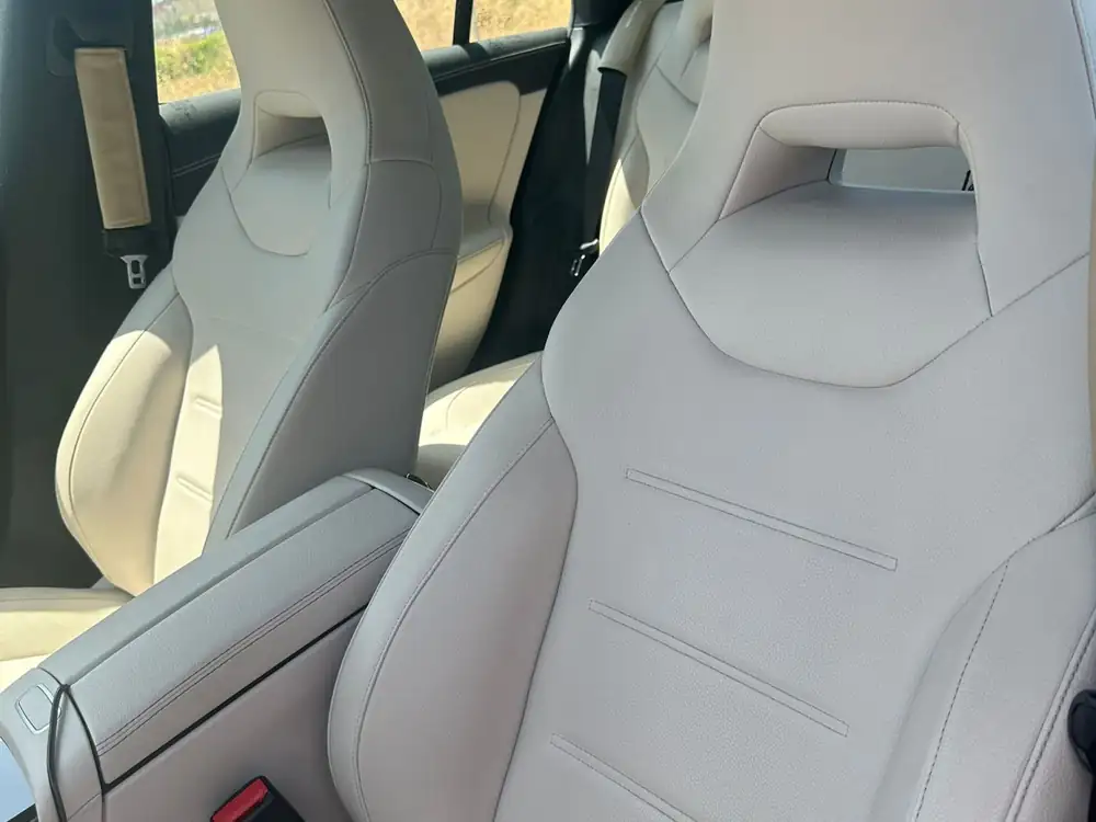 MERCEDES cla