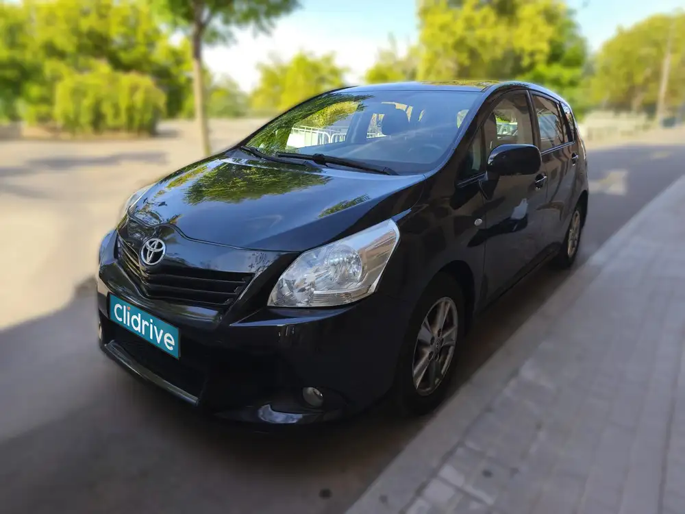 TOYOTA verso