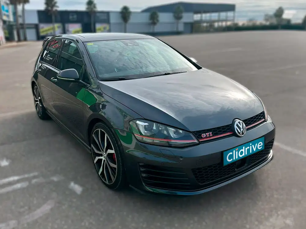 VOLKSWAGEN golf