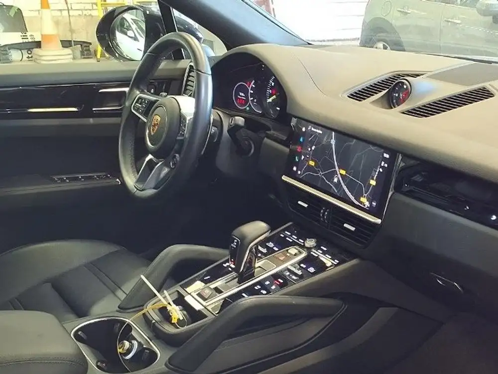PORSCHE cayenne coupé