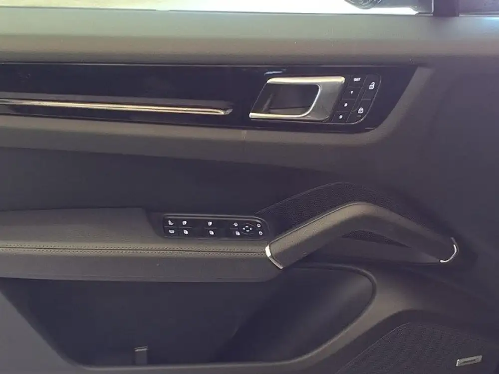 PORSCHE cayenne coupé