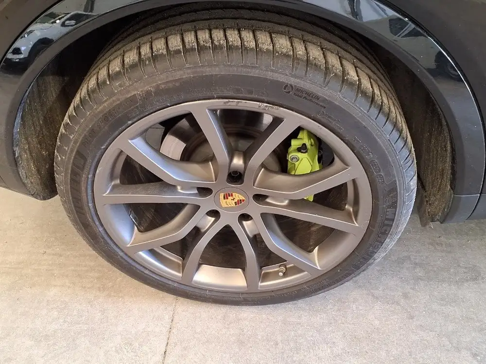 PORSCHE cayenne coupé