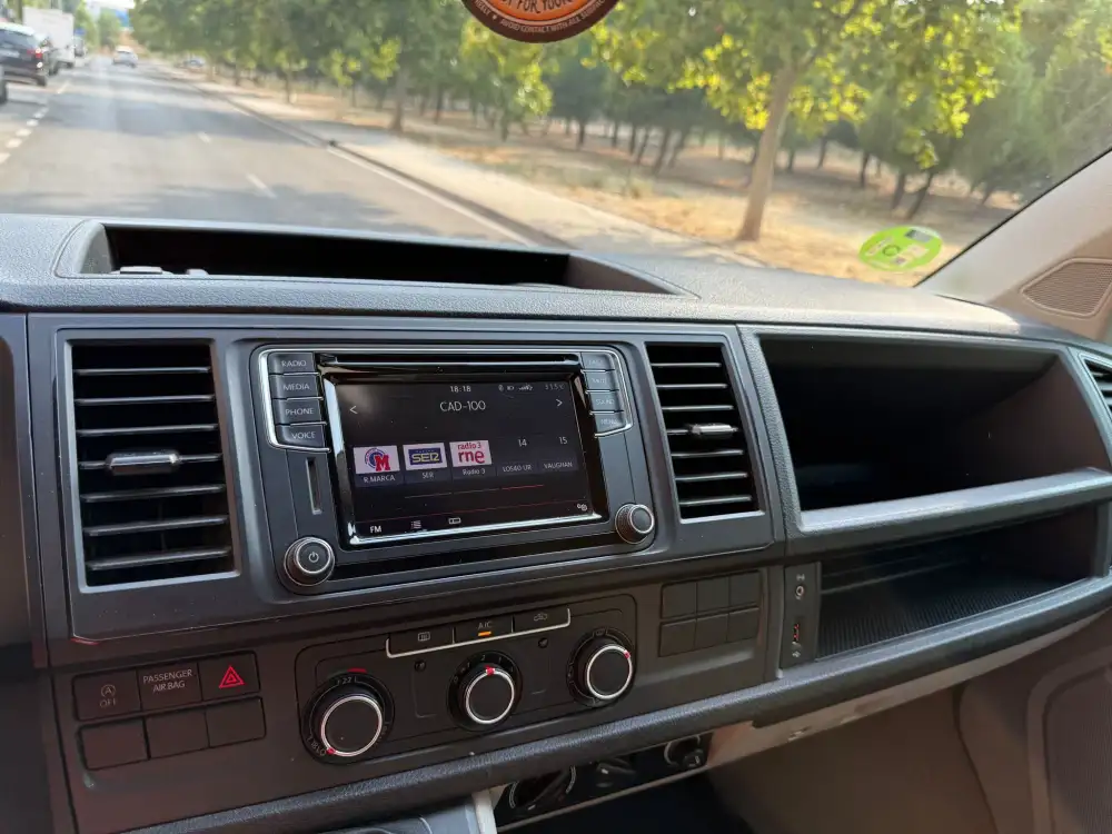 VOLKSWAGEN california