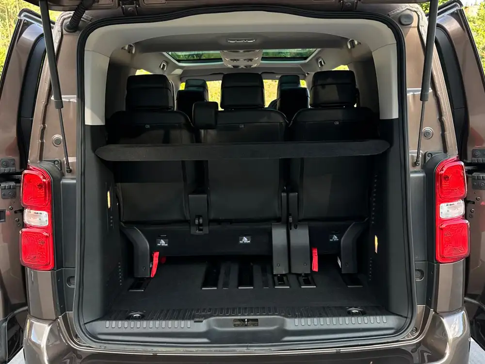 TOYOTA proace verso