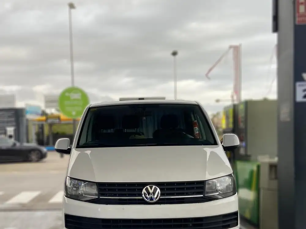 VOLKSWAGEN transporter