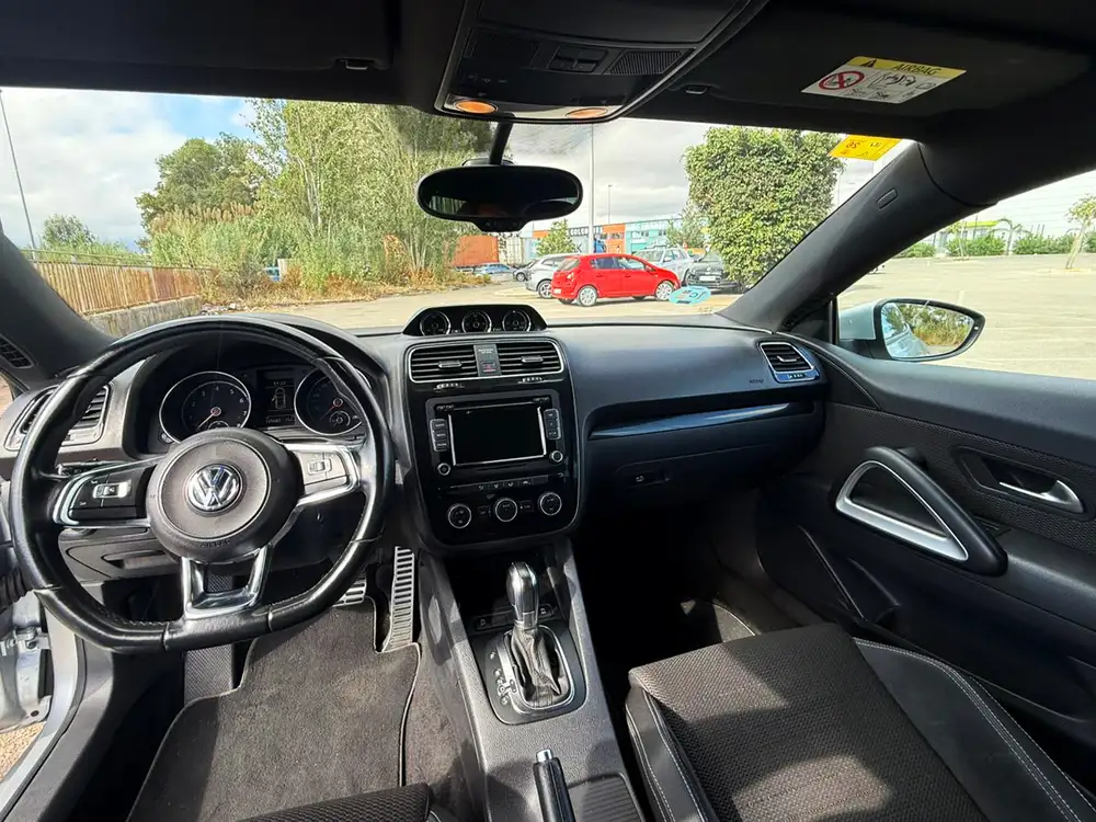 VOLKSWAGEN scirocco