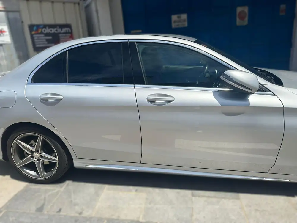 MERCEDES clase c