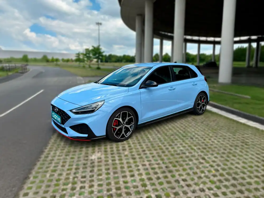 HYUNDAI i30
