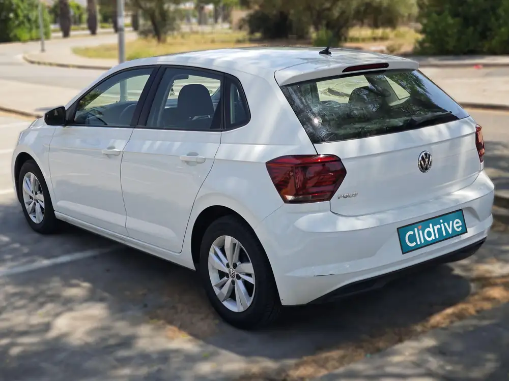VOLKSWAGEN polo