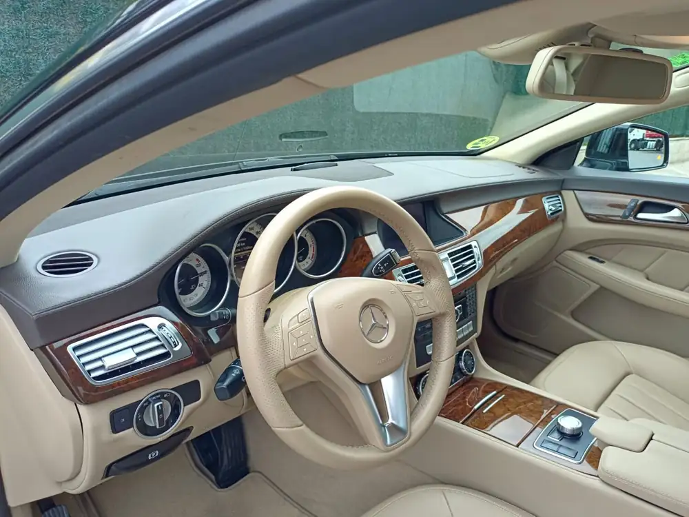 MERCEDES clase cls