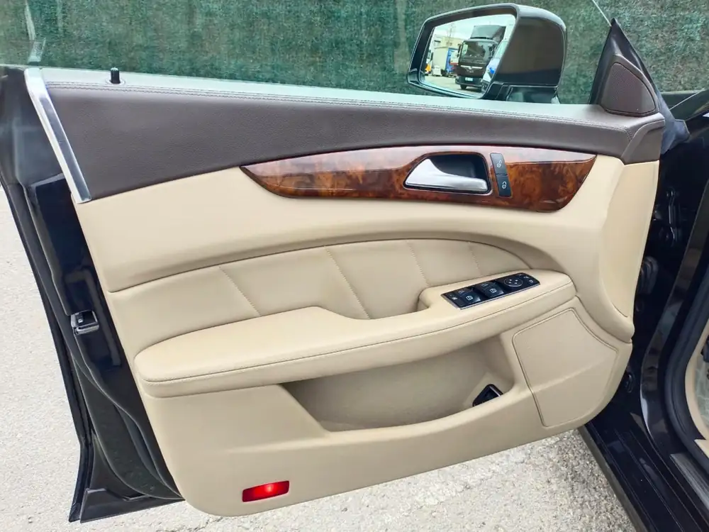 MERCEDES clase cls
