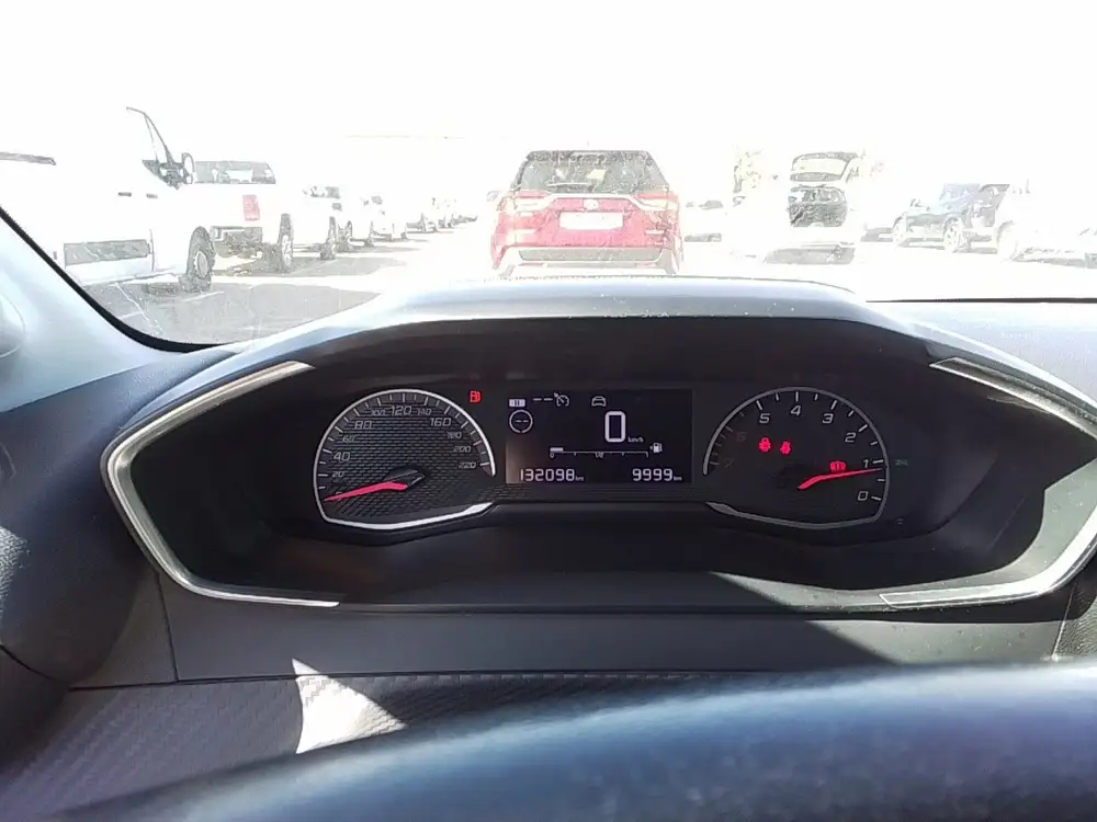 PEUGEOT 208 - Foto 8 | Clidrive