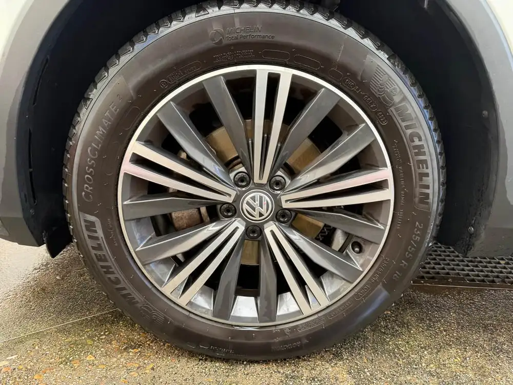 VOLKSWAGEN tiguan allspace