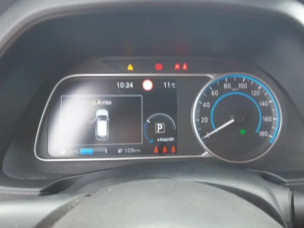 NISSAN leaf - Foto 9 | Clidrive