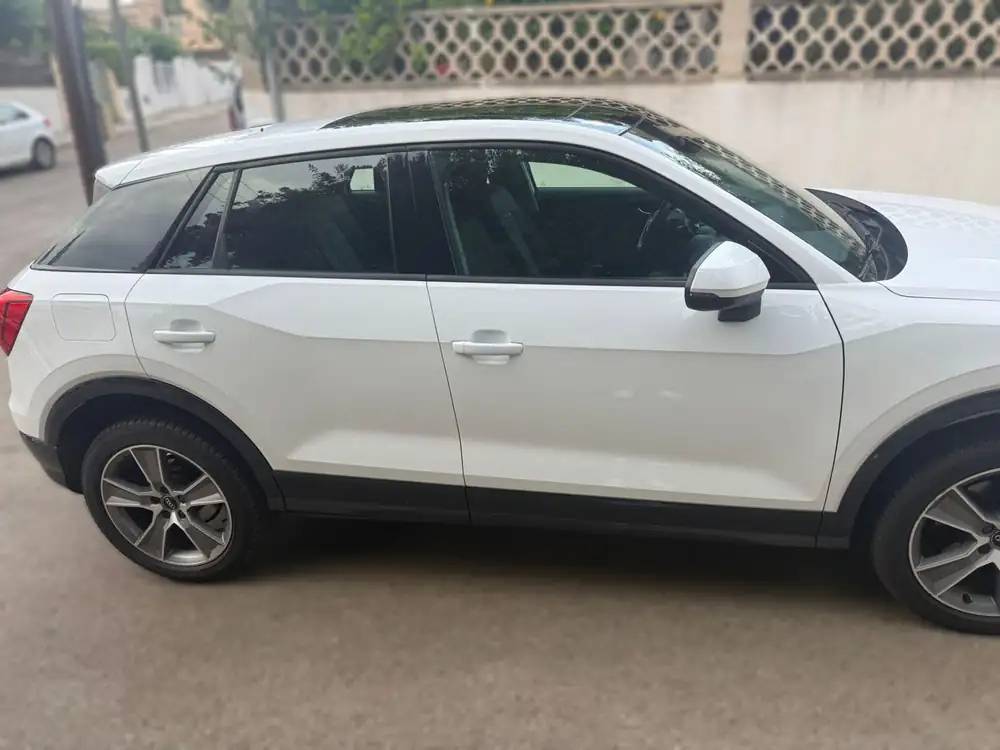 AUDI q2