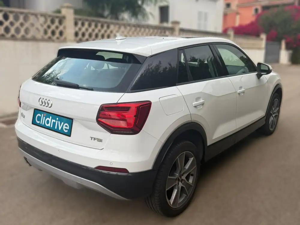AUDI q2