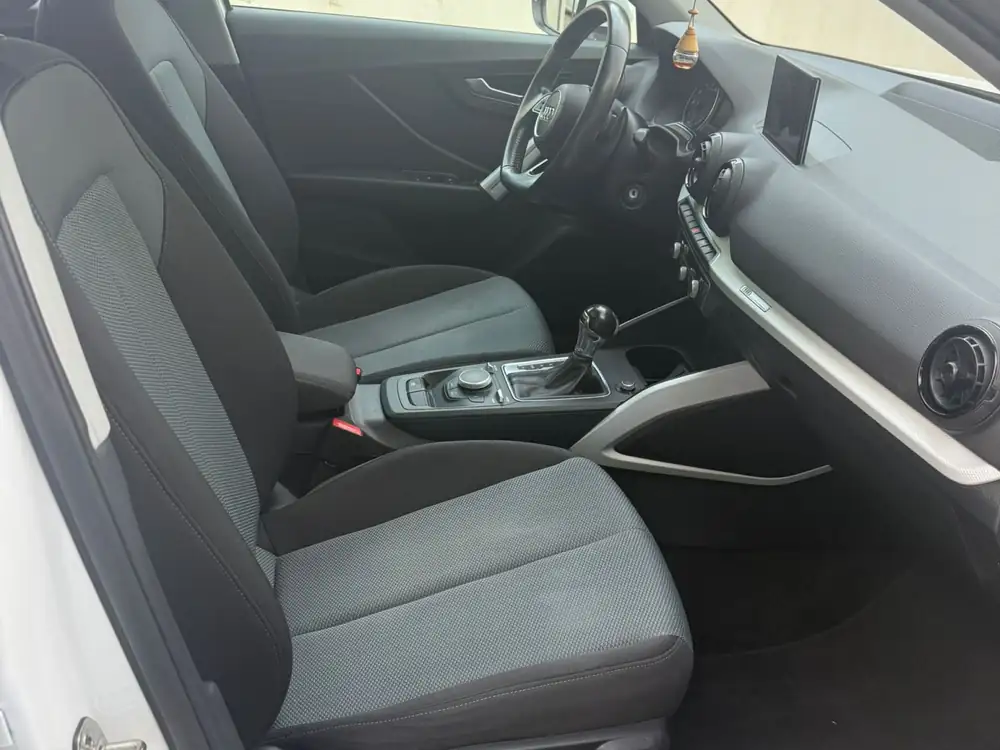 AUDI q2