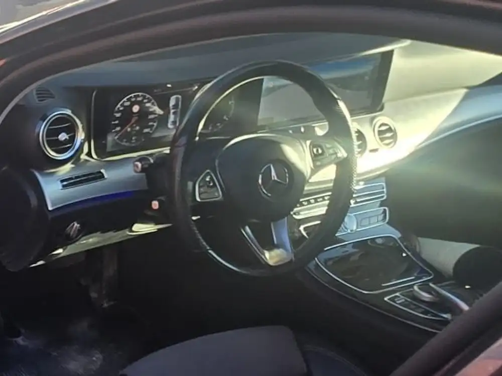 MERCEDES clase e - Foto 8 | Clidrive