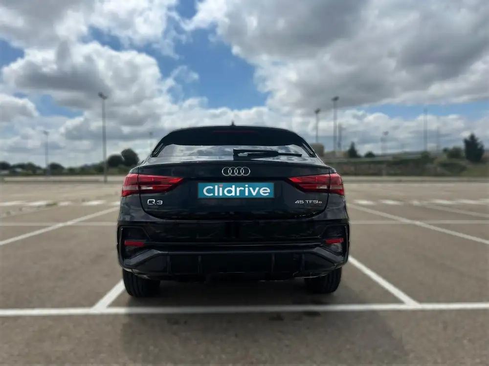 AUDI q3 sportback