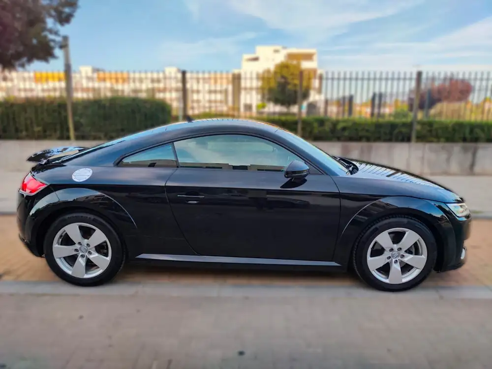 AUDI tt