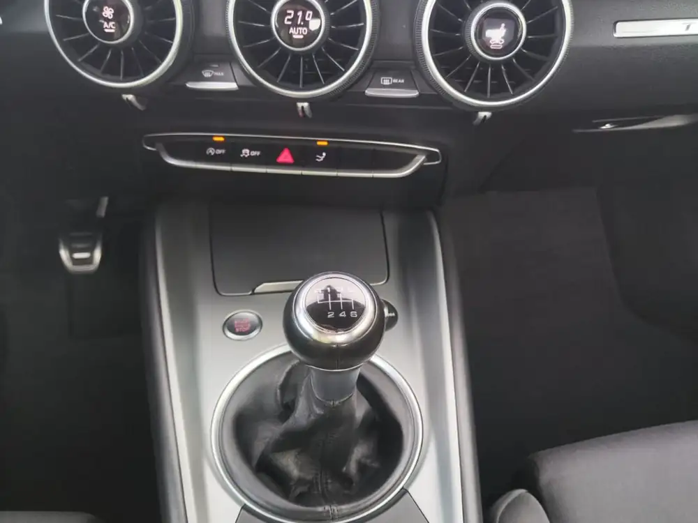 AUDI tt