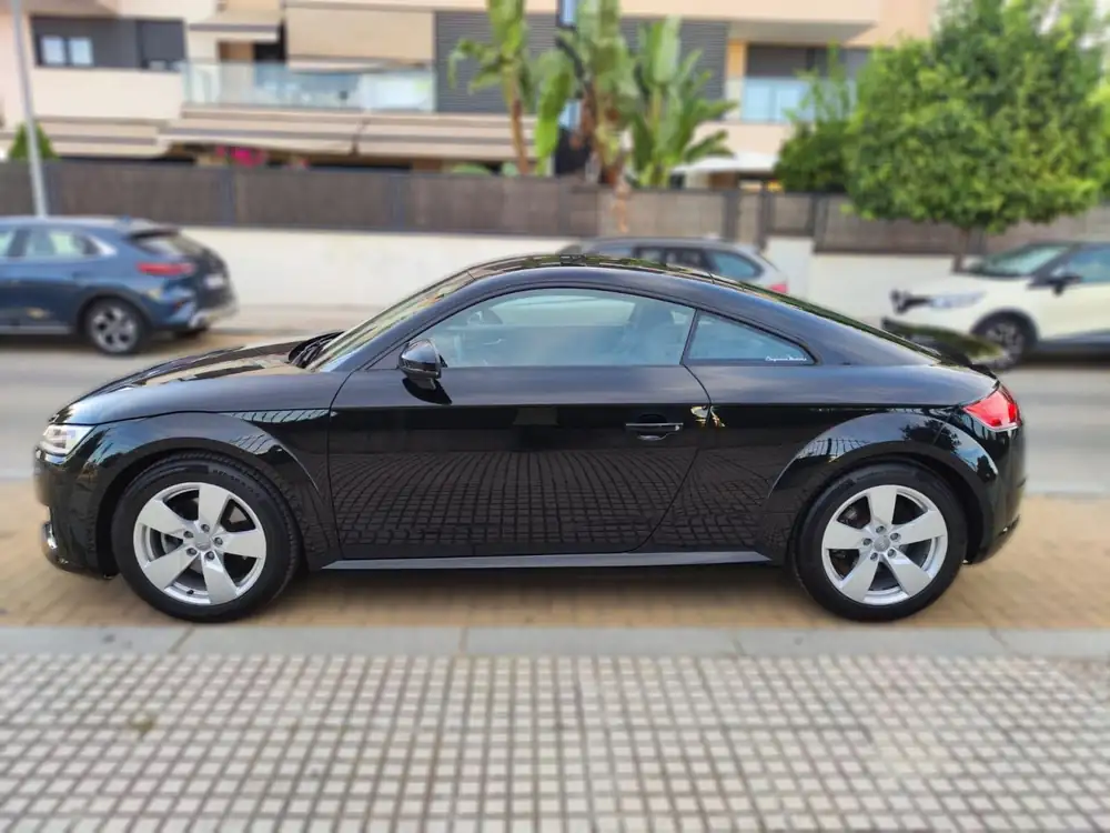 AUDI tt
