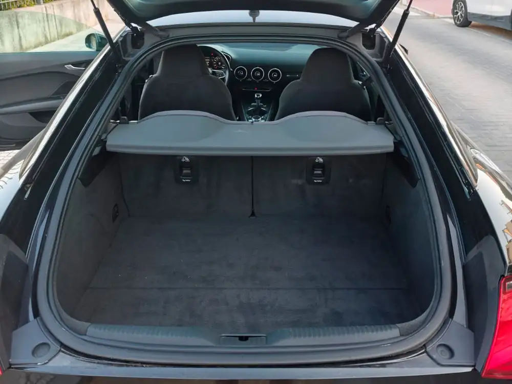 AUDI tt