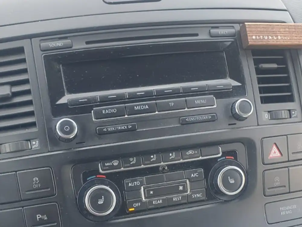 VOLKSWAGEN california